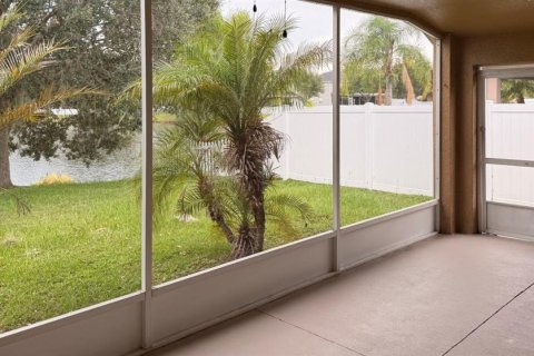 House in Wesley Chapel, Florida 3 bedrooms, 152.36 sq.m. № 2201759 - photo 7