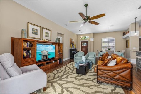 Casa en venta en New Smyrna Beach, Florida, 3 dormitorios, 193.14 m2 № 1904270 - foto 7