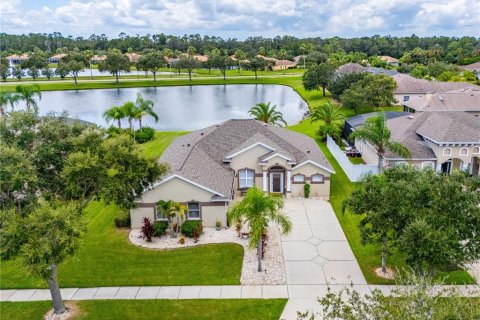 Casa en venta en New Smyrna Beach, Florida, 3 dormitorios, 193.14 m2 № 1904270 - foto 1