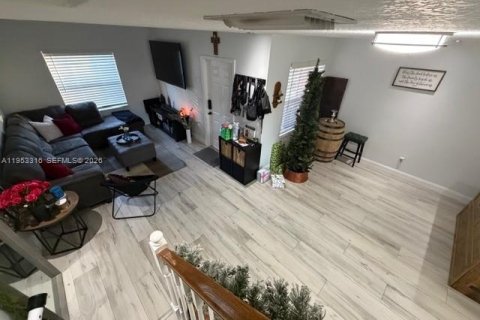 Touwnhouse à vendre à Dania Beach, Floride: 2 chambres, 128.11 m2 № 2008991 - photo 6