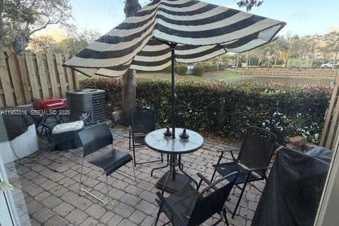 Touwnhouse à vendre à Dania Beach, Floride: 2 chambres, 128.11 m2 № 2008991 - photo 22