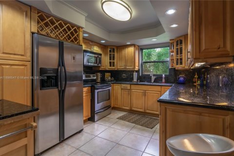 Снять в аренду кондоминиум в Уэстон, Флорида 2 спальни, 114.73м2, № 2018501 - фото 6