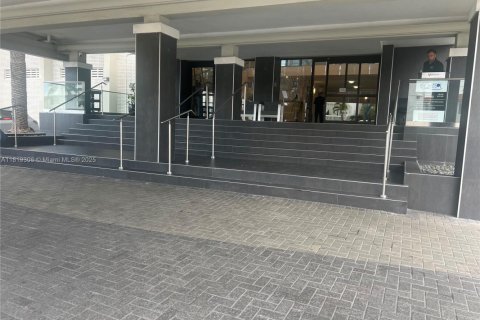 Condominio en Miami Beach, Florida, 2 dormitorios  № 2036384