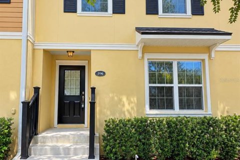 Villa ou maison à Winter Springs, Floride 3 chambres, 141.12 m2 № 2410524