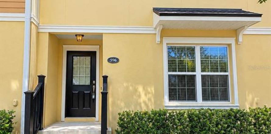 Villa ou maison à Winter Springs, Floride 3 chambres, 141.12 m2 № 2410524