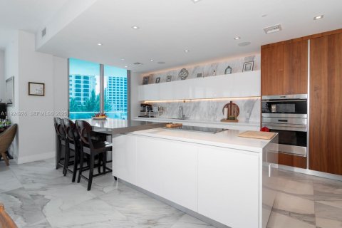 Copropriété à louer à Fort Lauderdale, Floride: 4 chambres, 298.59 m2 № 1982522 - photo 11