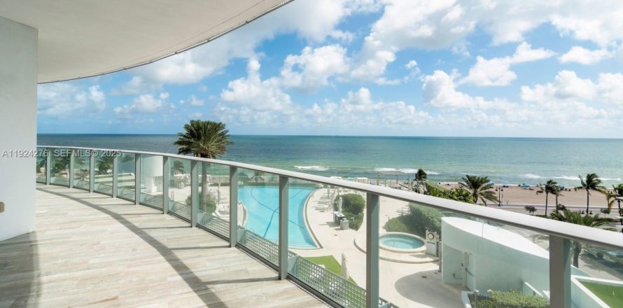 Condo à Fort Lauderdale, Floride, 4 chambres № 1982522