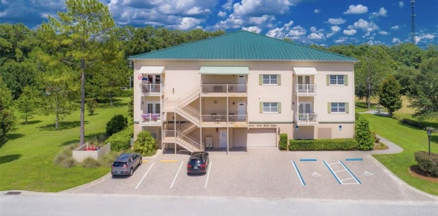 Condominio en Brooksville, Florida, 2 dormitorios  № 1908068