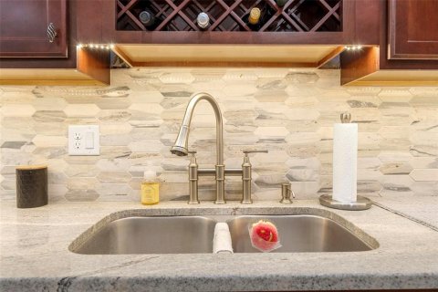 Condominio en venta en Brooksville, Florida, 2 dormitorios, 155.52 m2 № 1908068 - foto 17