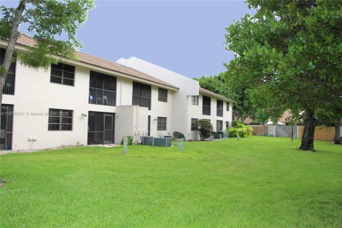 Condominio en venta en Oakland Park, Florida, 2 dormitorios, 102.19 m2 № 1977496 - foto 23
