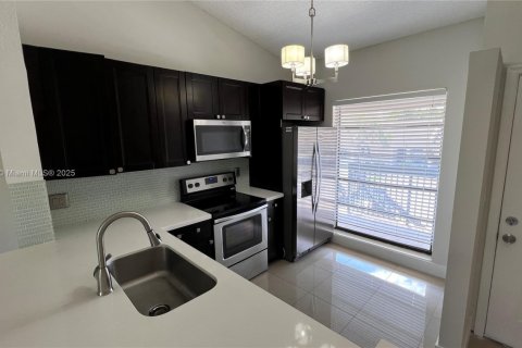 Condominio en venta en Oakland Park, Florida, 2 dormitorios, 102.19 m2 № 1977496 - foto 6