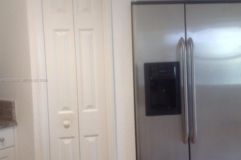 Condo in Doral, Florida, 3 bedrooms  № 2069364 - photo 5