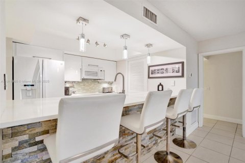 Copropriété à vendre à Boca Raton, Floride: 2 chambres, 114.18 m2 № 1966807 - photo 16