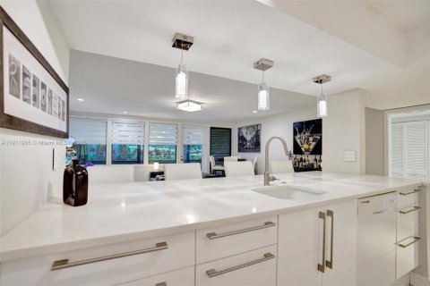 Copropriété à vendre à Boca Raton, Floride: 2 chambres, 114.18 m2 № 1966807 - photo 1