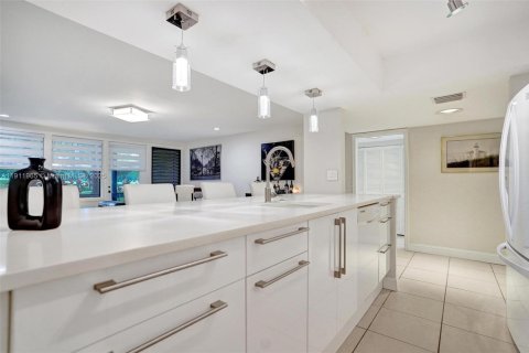 Copropriété à vendre à Boca Raton, Floride: 2 chambres, 114.18 m2 № 1966807 - photo 15