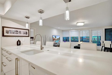 Copropriété à vendre à Boca Raton, Floride: 2 chambres, 114.18 m2 № 1966807 - photo 17