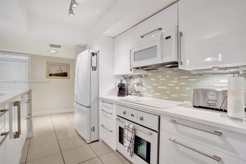 Copropriété à vendre à Boca Raton, Floride: 2 chambres, 114.18 m2 № 1966807 - photo 11