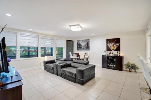 Copropriété à vendre à Boca Raton, Floride: 2 chambres, 114.18 m2 № 1966807 - photo 9