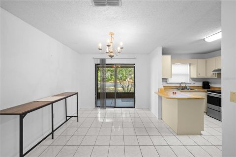 Condo in Ocala, Florida, 2 bedrooms № 2098248 - photo 10