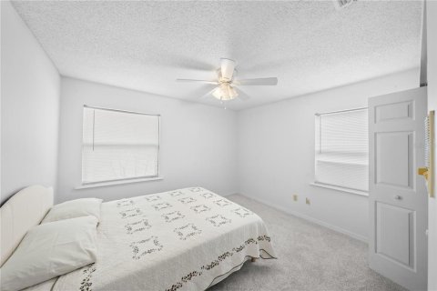 Condo in Ocala, Florida, 2 bedrooms № 2098248 - photo 25