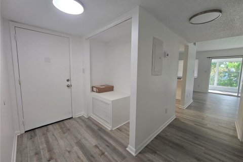 Condo in Ocala, Florida, 2 bedrooms № 2096760 - photo 3