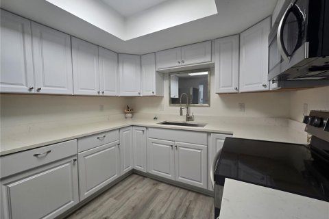 Condo in Ocala, Florida, 2 bedrooms № 2096760 - photo 11