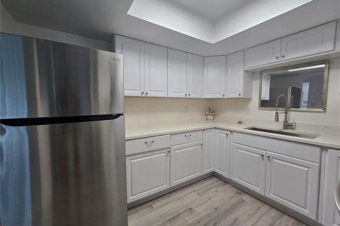 Condo in Ocala, Florida, 2 bedrooms № 2096760 - photo 10