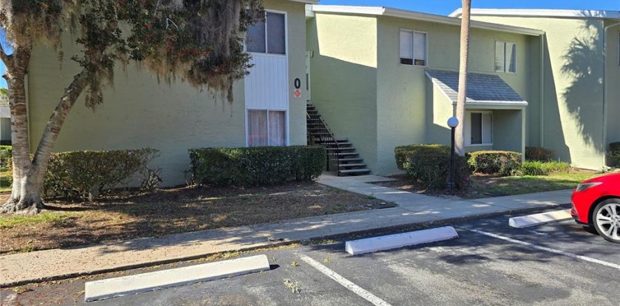 Condo in Ocala, Florida, 2 bedrooms № 2096760