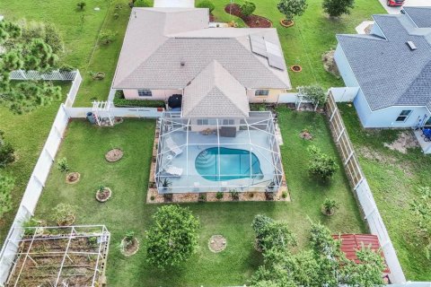 House in Palm Coast, Florida 3 bedrooms, 114.83 sq.m. № 2342007 - photo 7