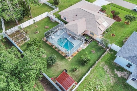 House in Palm Coast, Florida 3 bedrooms, 114.83 sq.m. № 2342007 - photo 8