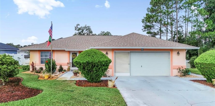House in Palm Coast, Florida 3 bedrooms, 114.83 sq.m. № 2342007