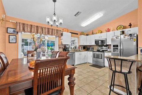 House in Palm Coast, Florida 3 bedrooms, 114.83 sq.m. № 2342007 - photo 29