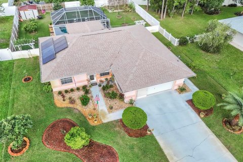 House in Palm Coast, Florida 3 bedrooms, 114.83 sq.m. № 2342007 - photo 3