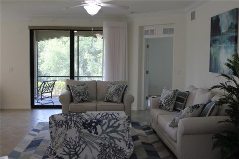 Condominio en alquiler en Bradenton, Florida, 3 dormitorios, 161.74 m2 № 463003 - foto 5
