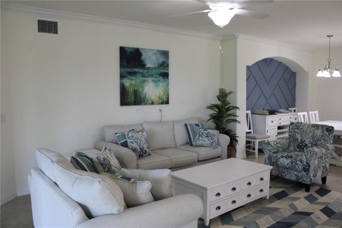 Condominio en alquiler en Bradenton, Florida, 3 dormitorios, 161.74 m2 № 463003 - foto 3