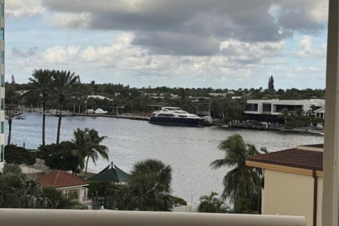 Copropriété à vendre à Aventura, Floride: 2 chambres, 135.64 m2 № 2082715 - photo 9