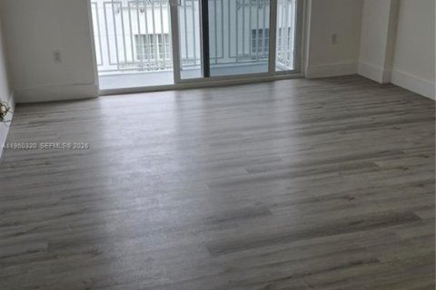 Copropriété à louer à Miami Beach, Floride: 1 chambre, 60.85 m2 № 2006754 - photo 12