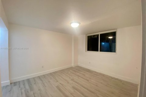 Copropriété à louer à Miami Beach, Floride: 1 chambre, 60.85 m2 № 2006754 - photo 6