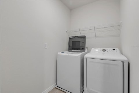 Adosado en alquiler en Edgewater, Florida, 3 dormitorios, 170.94 m2 № 1817848 - foto 20