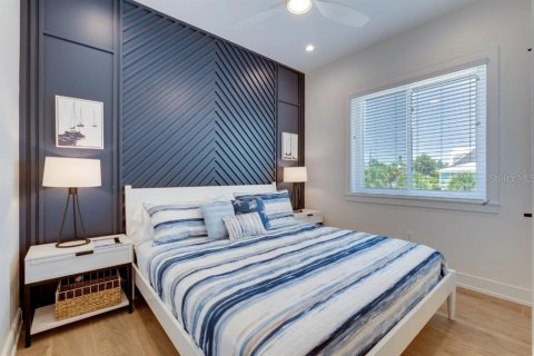 Casa en venta en Anna Maria, Florida, 9 dormitorios, 394.28 m2 № 2103276 - foto 20