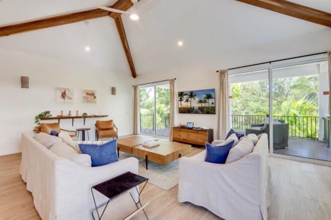Casa en venta en Anna Maria, Florida, 9 dormitorios, 394.28 m2 № 2103276 - foto 2