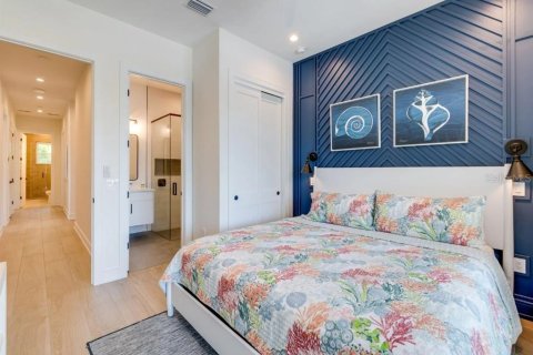 Casa en venta en Anna Maria, Florida, 9 dormitorios, 394.28 m2 № 2103276 - foto 23