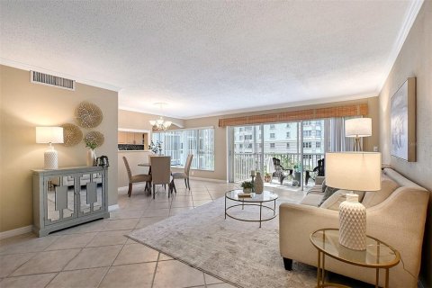 Copropriété à vendre à Sarasota, Floride: 2 chambres, 107.77 m2 № 1795643 - photo 8