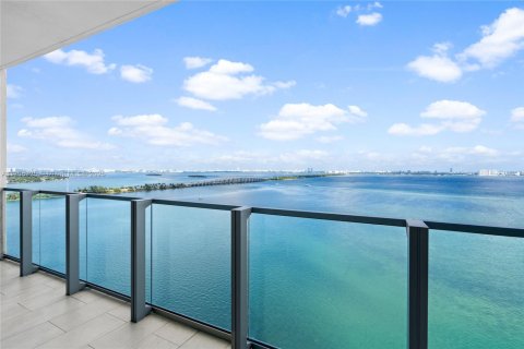 Condominio en venta en Miami, Florida, 2 dormitorios, 107.95 m2 № 1846317 - foto 17