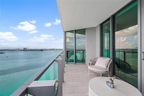 Condominio en venta en Miami, Florida, 2 dormitorios, 107.95 m2 № 1846317 - foto 18
