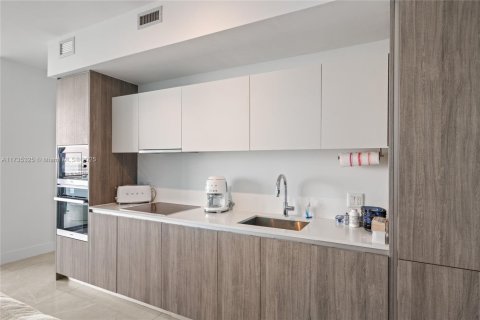Condominio en venta en Miami, Florida, 2 dormitorios, 107.95 m2 № 1846317 - foto 14