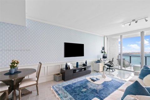 Condominio en venta en Miami, Florida, 2 dormitorios, 107.95 m2 № 1846317 - foto 5
