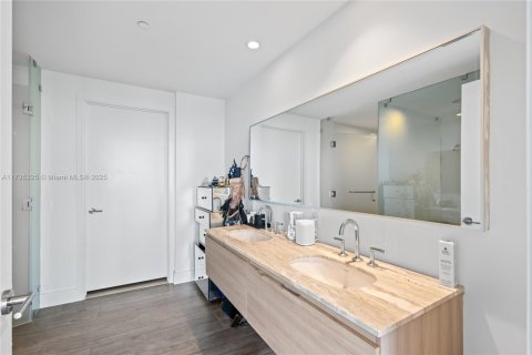 Condominio en venta en Miami, Florida, 2 dormitorios, 107.95 m2 № 1846317 - foto 22