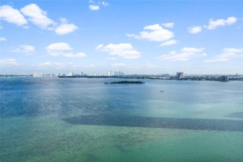 Condominio en venta en Miami, Florida, 2 dormitorios, 107.95 m2 № 1846317 - foto 27