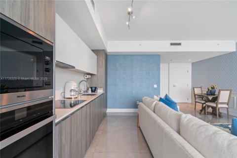 Condominio en venta en Miami, Florida, 2 dormitorios, 107.95 m2 № 1846317 - foto 12